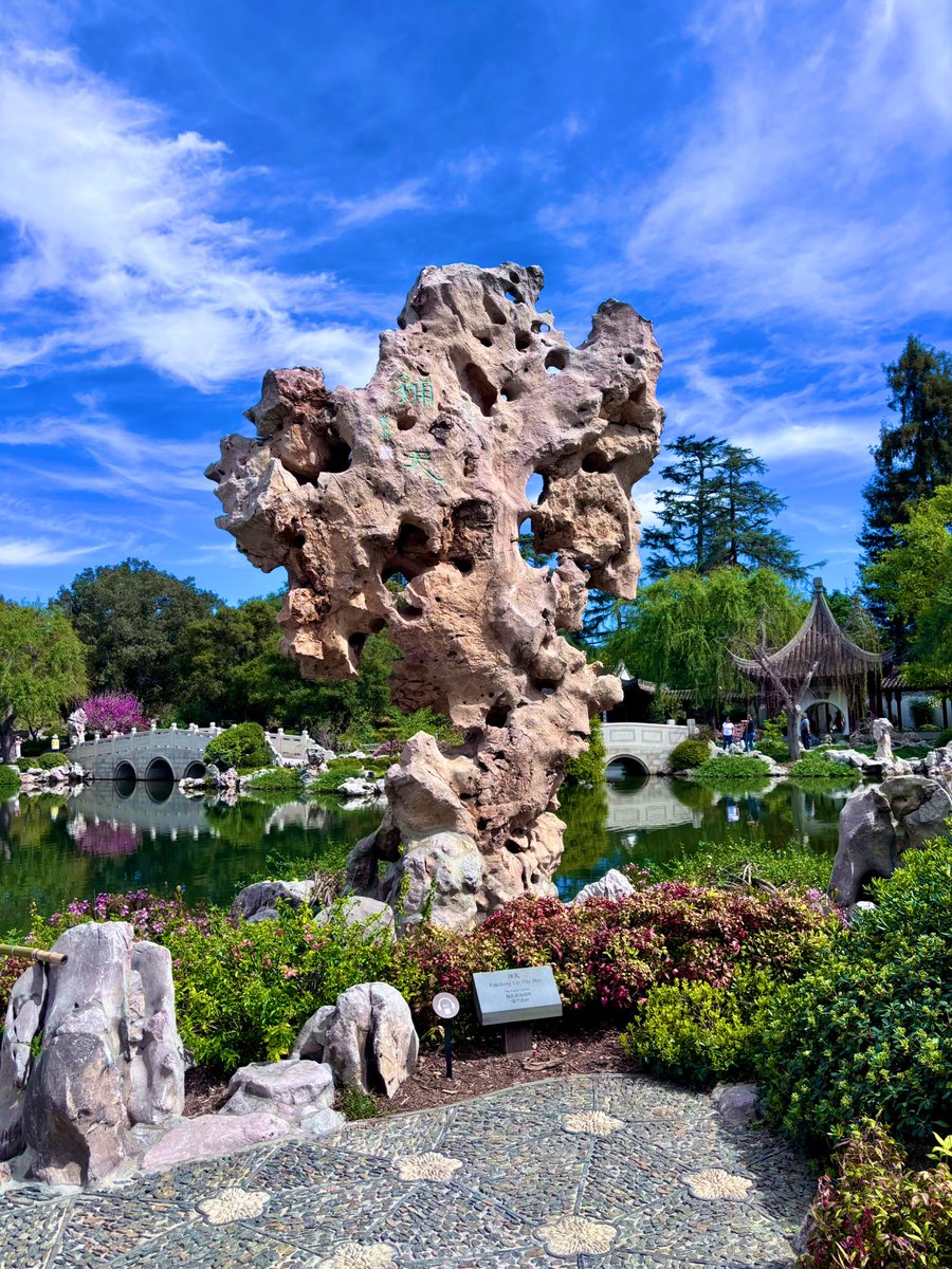 Huang Ruo tweet media