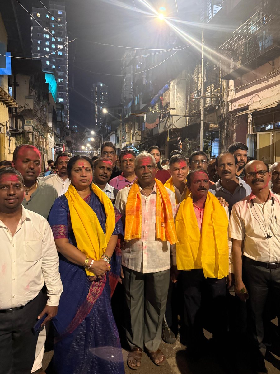 officeofashatai's tweet photo. सलग तिसऱ्यांदा सर्वाधिक मतं मिळवून अखिल पद्मशाली समाजाने माझ्यावरती विश्वास दाखवला सलग तिसऱ्यांदा समाजाची ट्रस्टी म्हणून पूर्ण पॅनला आशीर्वाद मिळाला,
समाजाचे अध्यक्ष म्हणून श्री.मुरली लवशेट्टी याचा विजय.....

सर्वांचे मनापासून धन्यवाद मी सर्व पॅनलच्या सदस्यांचे हार्दिक अभिनंदन https://t.co/pVHYvJgFpF