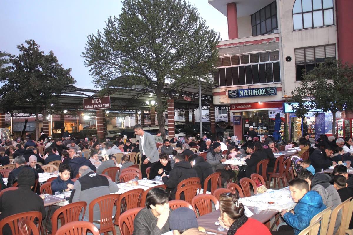 sultanhisarak's tweet photo. ++Birlik ve beraberlik içerisinde aynı sofrada buluştuğumuz bu güzel organizasyon için emeği geçen herkese teşekkür ediyoruz. Rabbim birlik ve beraberliğimizi daim eylesin.

#MilletimizleNiyetimizBir https://t.co/WZZ8hDwCTV