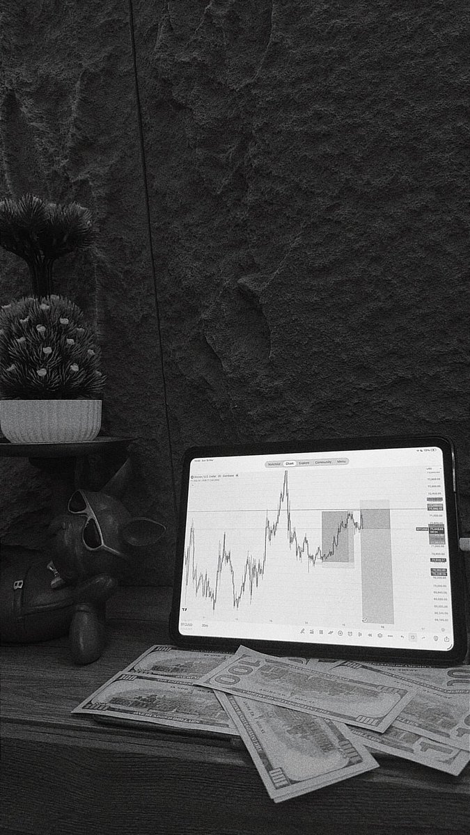 Callmelingard's tweet image. Back to work 

New week 

More blues to y’all