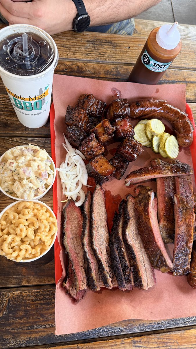 Josh & Rachael tweet media