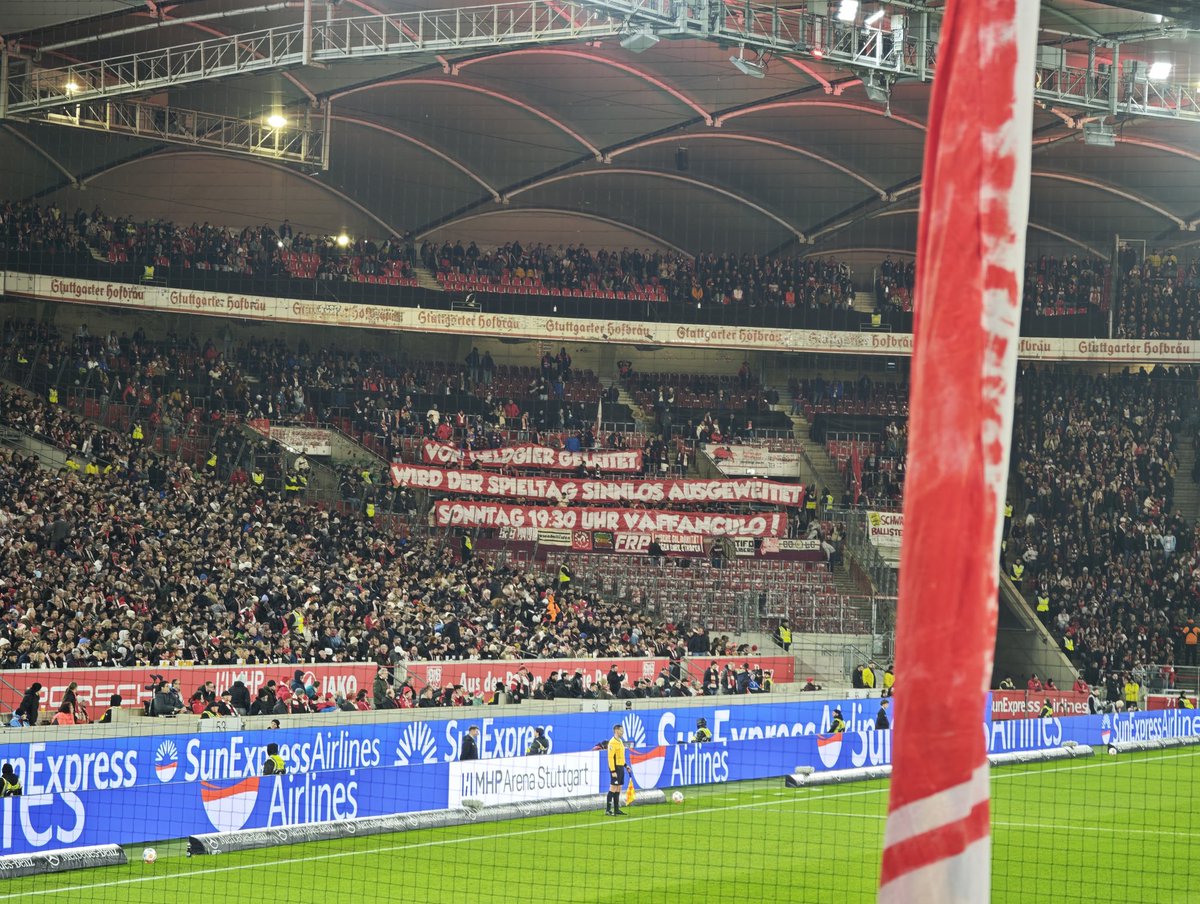 Steini1995's tweet photo. RB was stimmt nicht mit dir #VfB https://t.co/JfkKJLKnGt