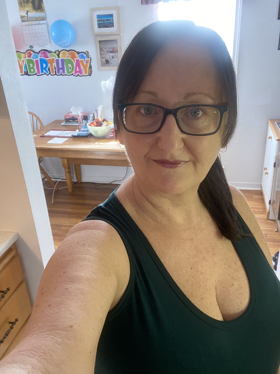 Connie Foote 🫐 tweet media