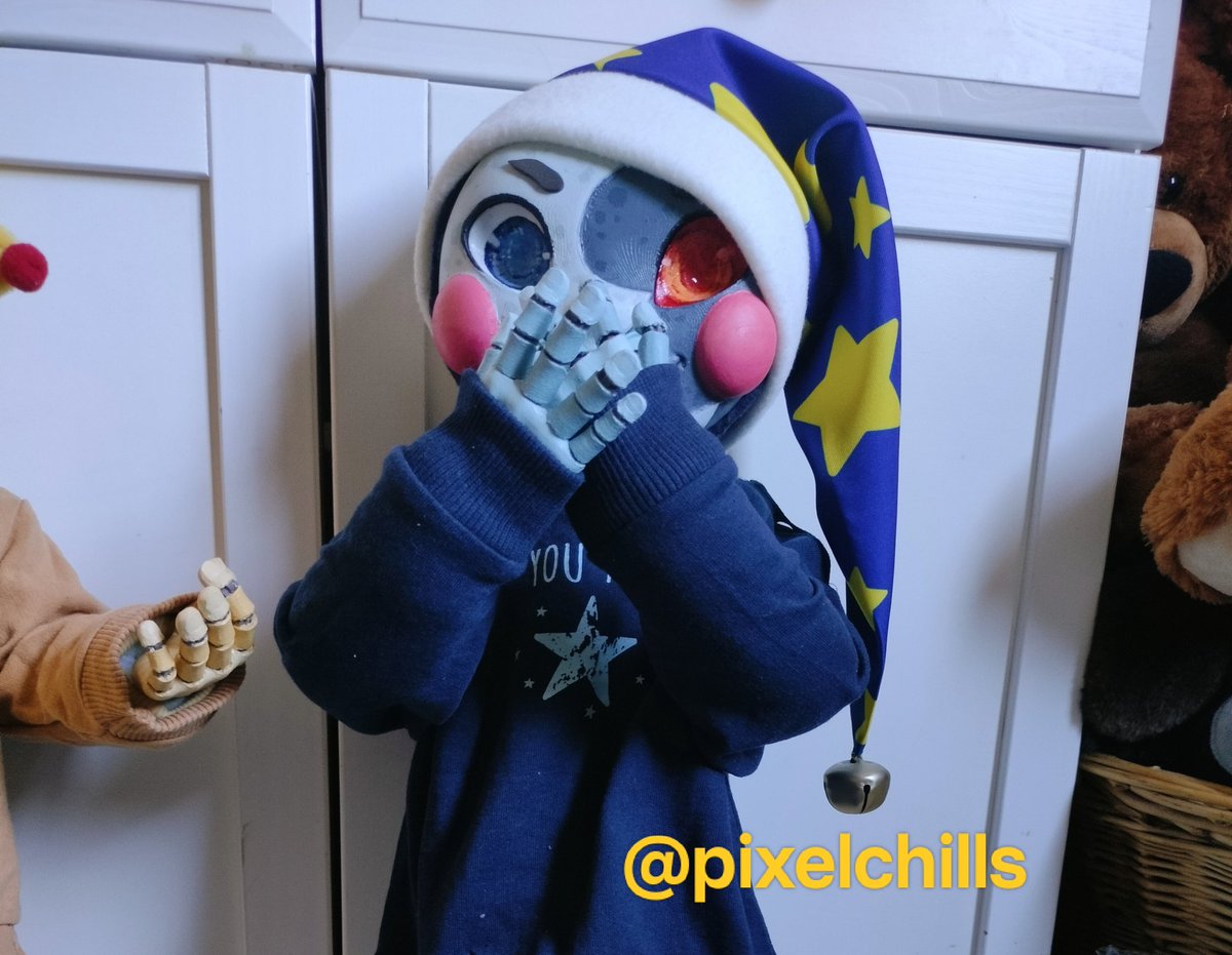 PixelChills tweet media