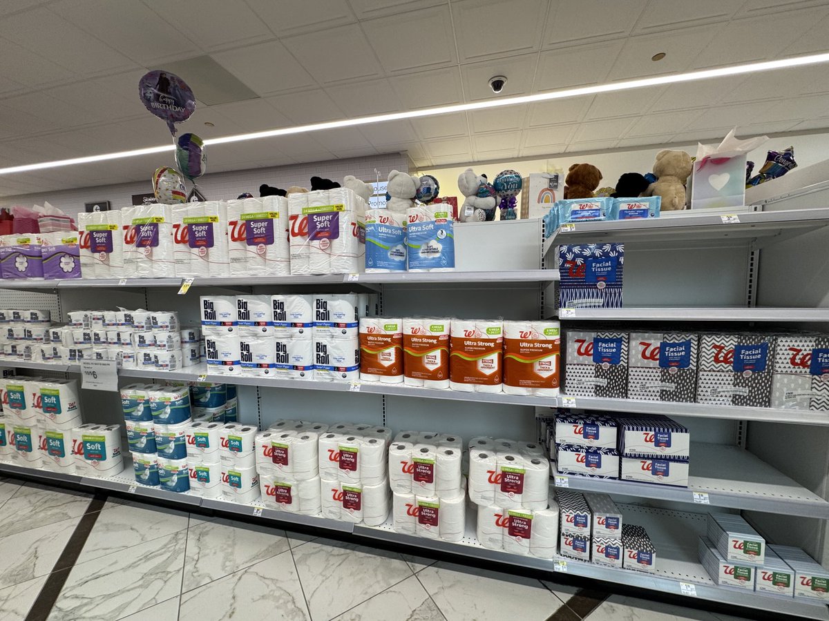 Lynn Becker tweet media