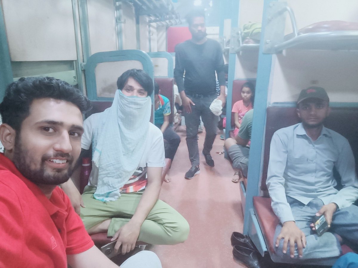 CHA तब लड़े – अब भी लड़ेंगे।
बोनस मेरिट की भर्ती के लिए प्रयासरत रहेंगे।
#CHA को भी बोनस का हक दोबारा दिलवाएँगे।
अगर सरकार नहीं मानी तो फिर बड़ा आंदोलन होगा।
सरकार चिकित्सा संविदा कर्मियों को हल्के में ना ले।
<a href="/KumariDiya/">Diya Kumari</a> <a href="/BhajanlalBjp/">Bhajanlal Sharma</a> <a href="/GajendraKhimsar/">Gajendra Singh Khimsar</a>
#NursingOfficer