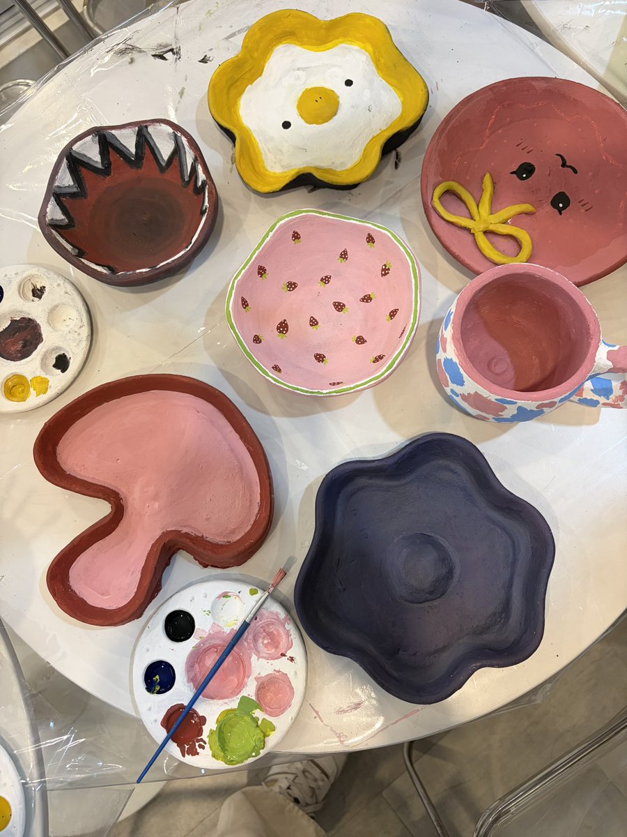 trinket dish painting :)