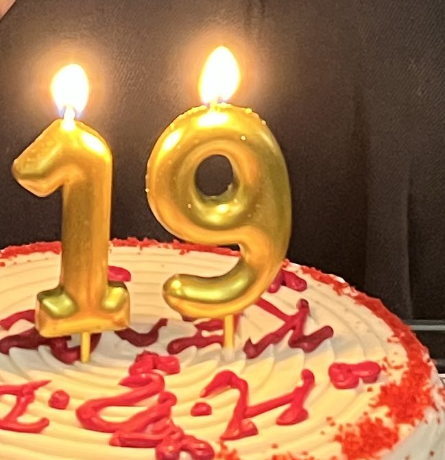 6 upside down its a 9 now:b