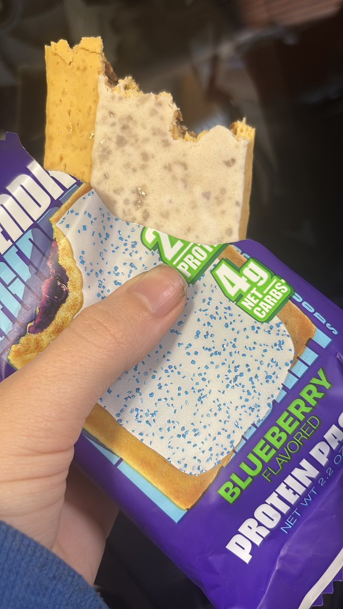 🐾 Eek 💿 tweet media