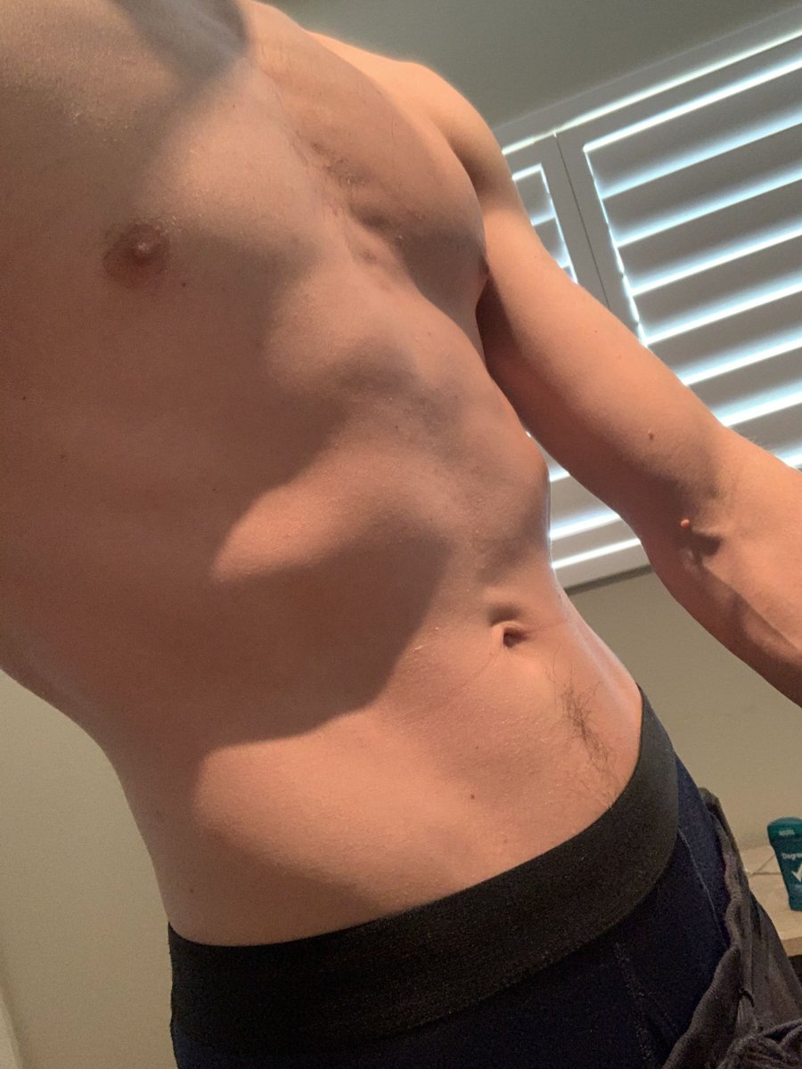 Hi im Rune tweet media