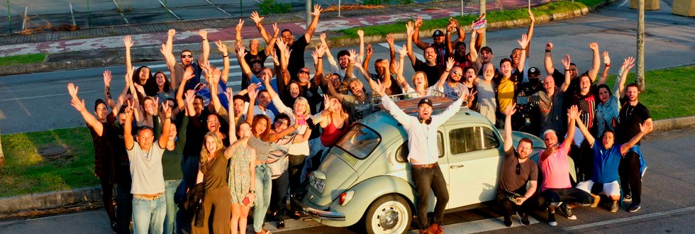 Afeto Sobre Rodas portalarea53.com.br/2026/03/12/afe… 
#parisfilmes #afetosobrerodas #fusca #cinema