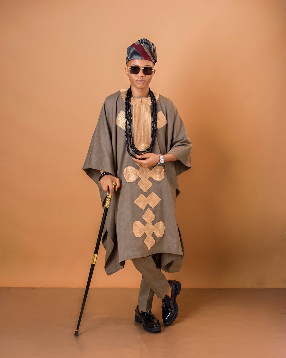 rocabrilla's tweet photo. The disciplined refinement of African tailoring.

Structure, proportion, and craft brought into quiet modern form.

Rocabrilla.

#Rocabrilla #RocabrillaMen #WorldOfRocabrilla https://t.co/mnyPE0pwLz