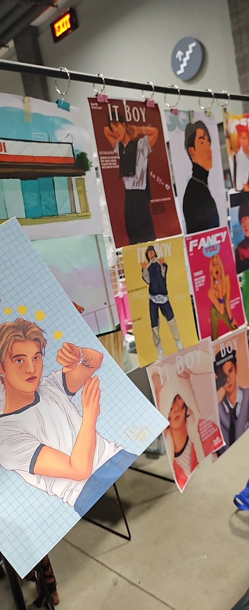 Olivia // Emergency Comms Open! tweet media