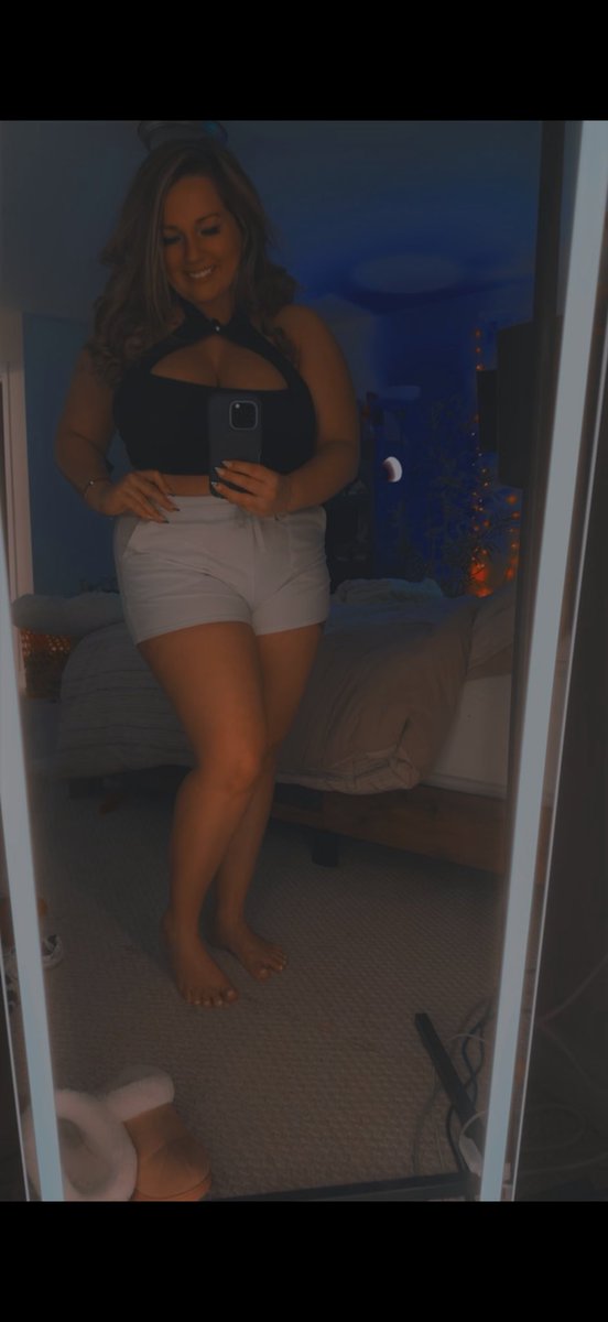 Violet Smith tweet media