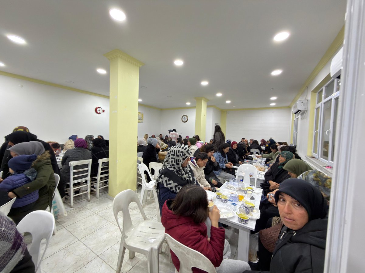 📍Melekli Belediyesi İftar Programı..

MHP Melekli Belediyemiz tarafından kurulan iftar sofrasında binlerce hemşehrimizle bir araya gelerek Ramazan ayının manevi atmosferini hep birlikte yaşadık.

7’den 70’e her yaştan vatandaşımızın yoğun ilgi gösterdiği iftar programında,