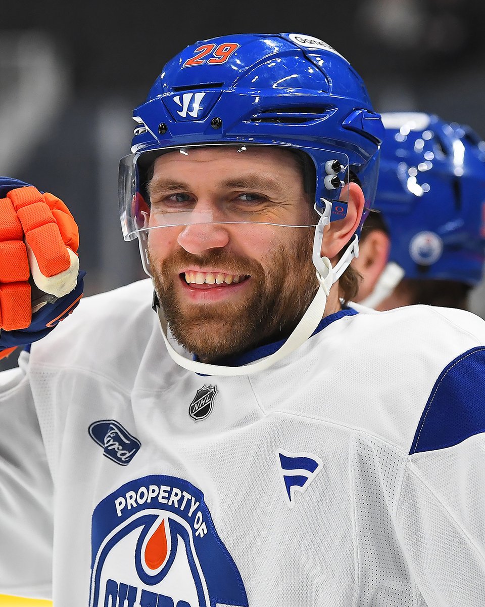 EdmontonOilers's tweet image. BobbLEON‼️ #LetsGoOilers