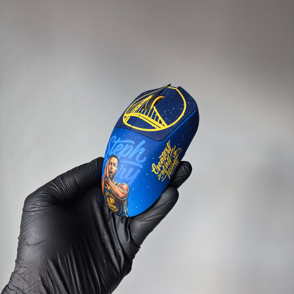 Customice tweet media