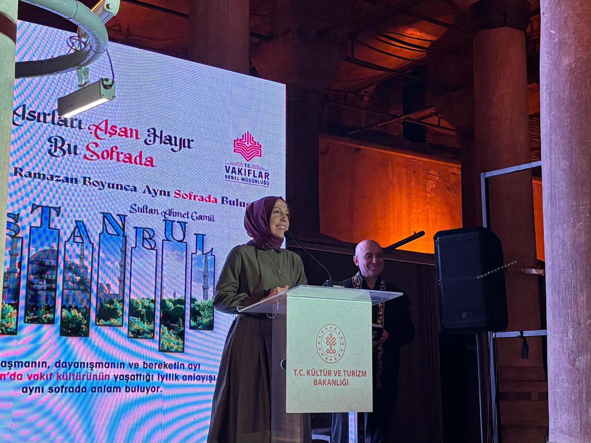 SafaKocoglu's tweet photo. 📍Binbirdirek Sarnıcı’nda,

GSB yurtlarında kalan öğrencilerimiz ile Talebehane Derneği’nin öğrenci ve gönüllüleriyle geleneksel iftar sofrasında bir araya geldik.

Tarihi atmosferin içinde; muhabbeti bol, samimiyeti yüksek, gönülleri birleştiren güzel bir Ramazan akşamını birlikte paylaştık.

Bu anlamlı buluşmaya katkı sunan herkese gönülden teşekkür ediyorum. 🌙✨