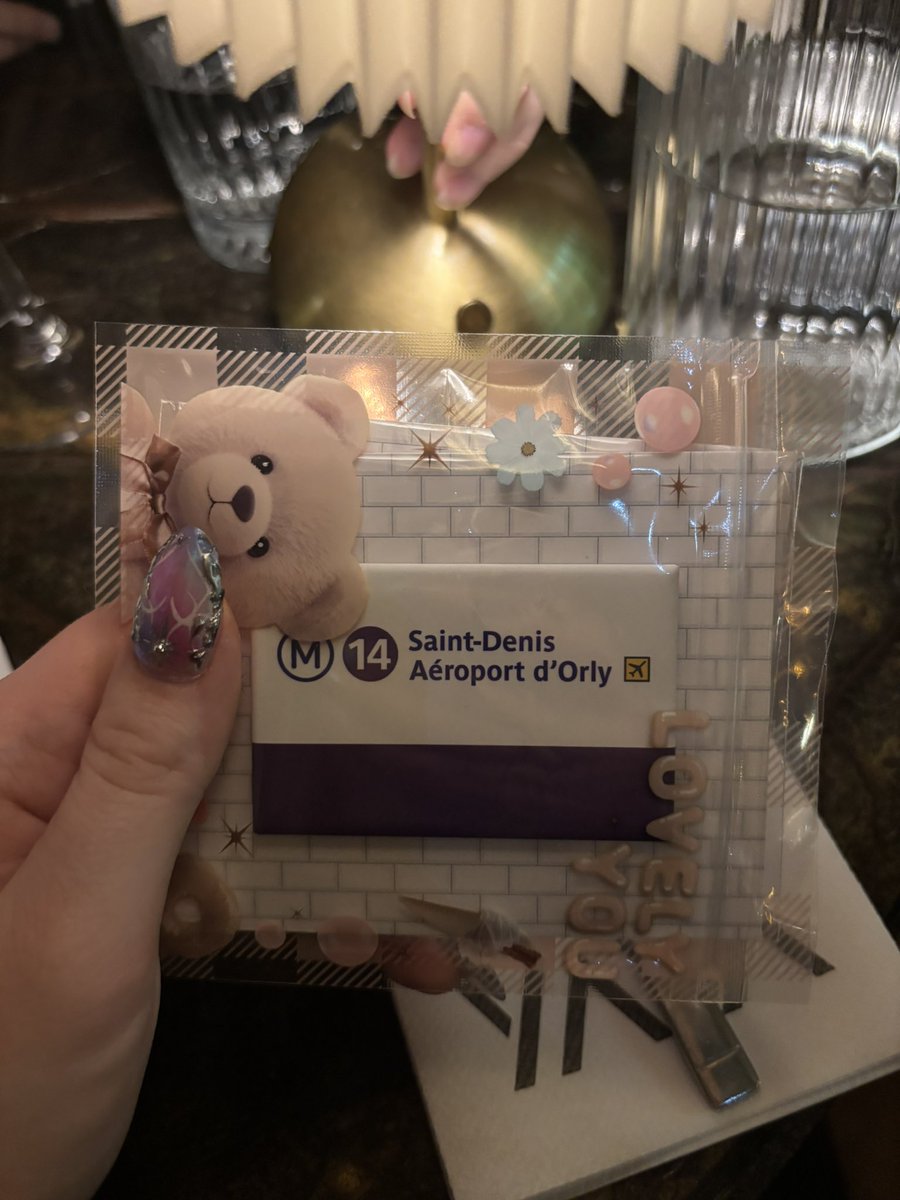 ligne 8 love account tweet media