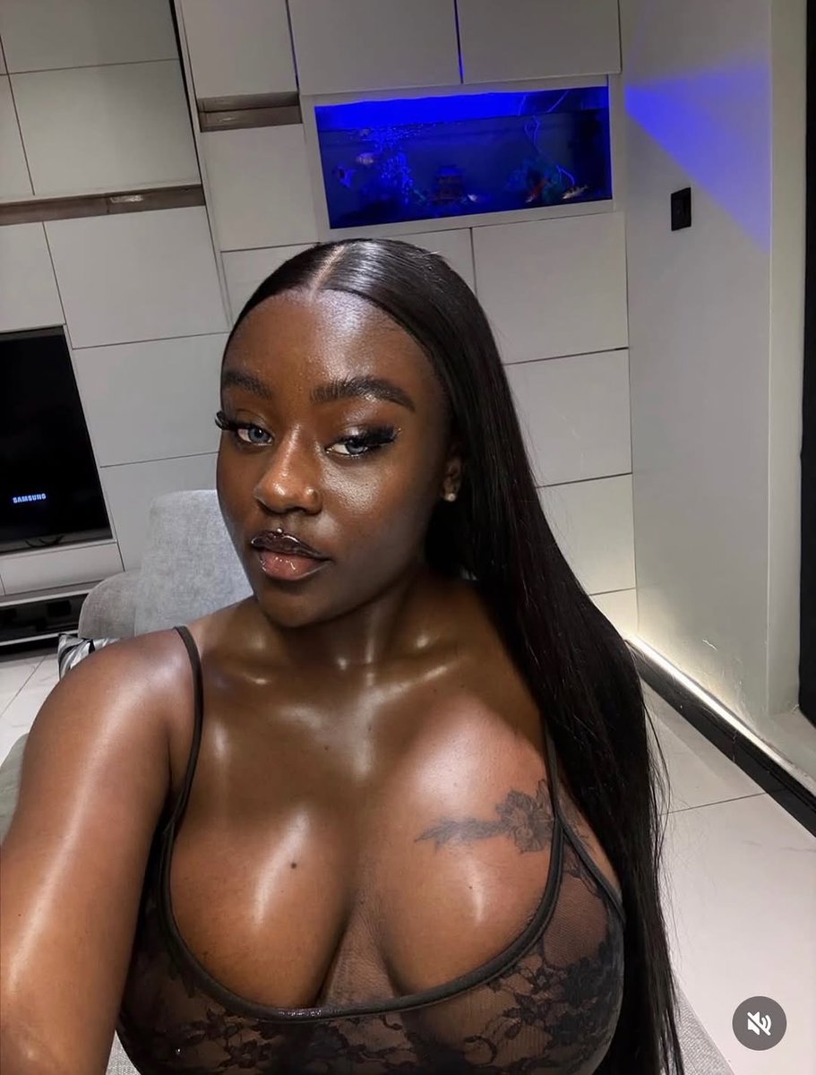 Melanins Castle 🤎 tweet media