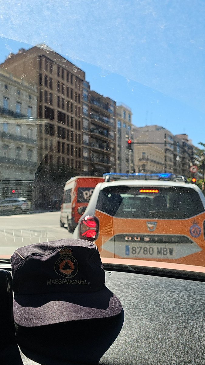 Esta mañana hemos colaborado con varias ALVPC en la Mascletá de Valencia. 

--- 

Aquest matí hem col·laborat amb diverses ALVPC a la Mascletá de València.