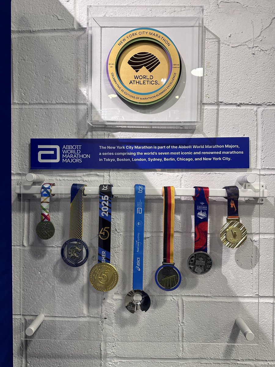 eugenedk's tweet photo. NYRR displays this 7 majors full marathon events medals! https://t.co/OPbTojFH5n