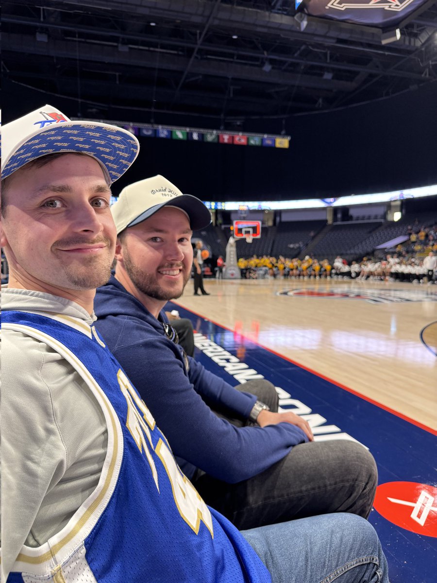 Teddy Martin tweet media