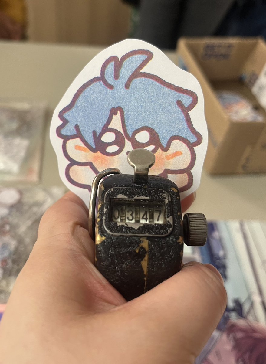 Lou ✨@ ☀️🍷 sakuracon 2812 tweet media