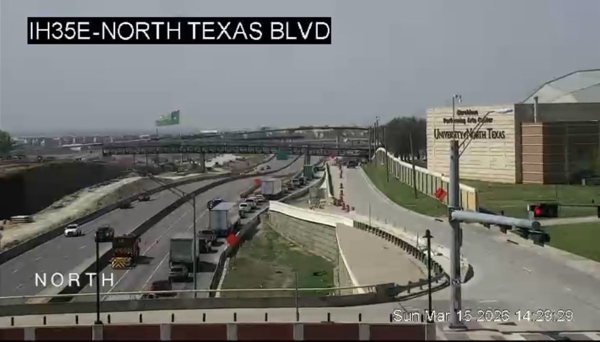 DFWscanner's tweet photo. Traffic Alert (Denton) Denton FD says all northbound and southbound lanes of I35E are temporarily closed due to construction debris blowing off a new bridge. Major delays - avoid! https://t.co/IMR5SDlChN