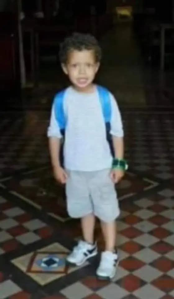 celairefiona2's tweet photo. This is the Day he found the Ben10 watch..he was so happy!
#JusticeForNoah
#Week299
#NoahsArmyAreGoingNowhere https://t.co/pe1906dPkf