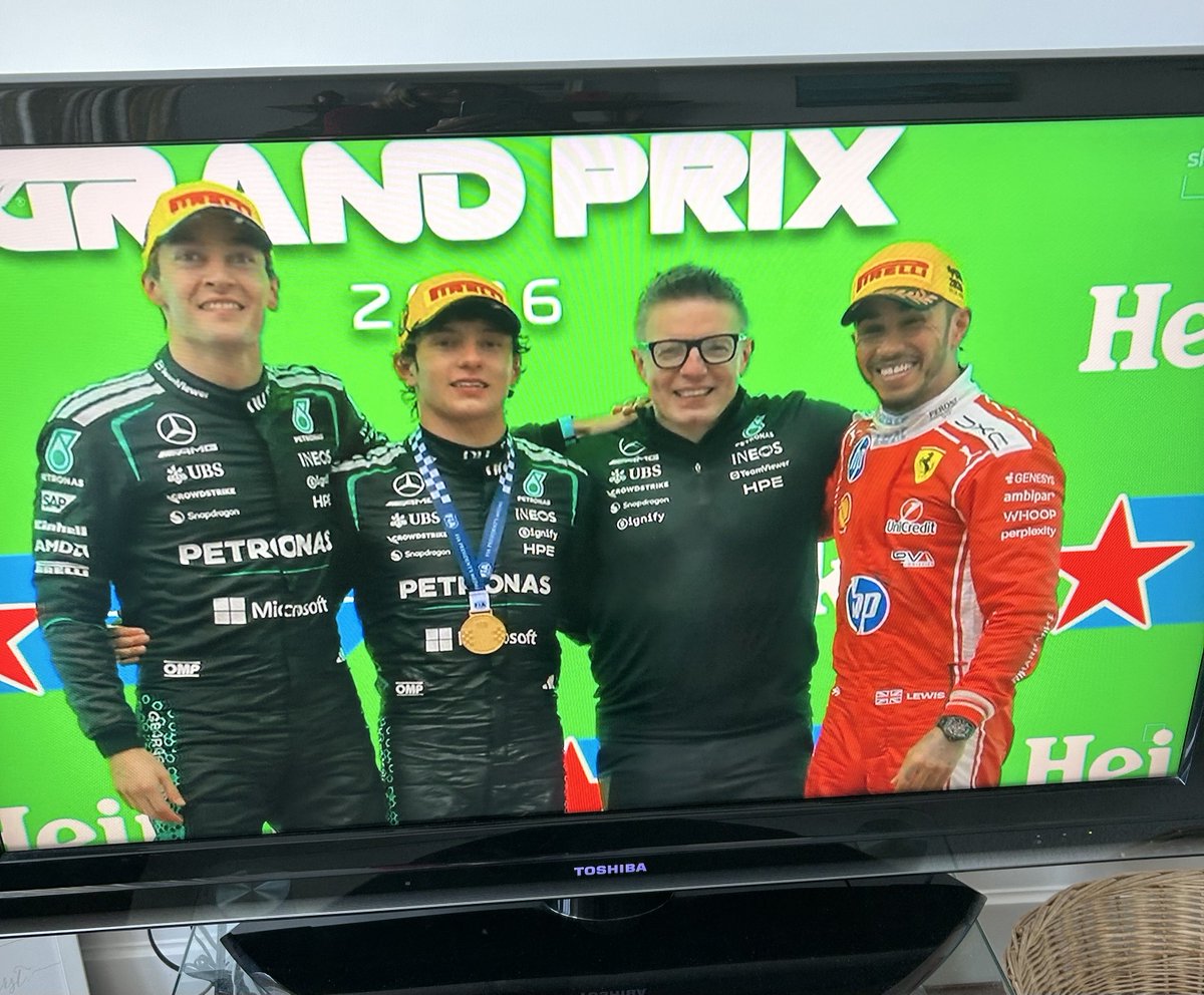 Sara Turle 💙 tweet media