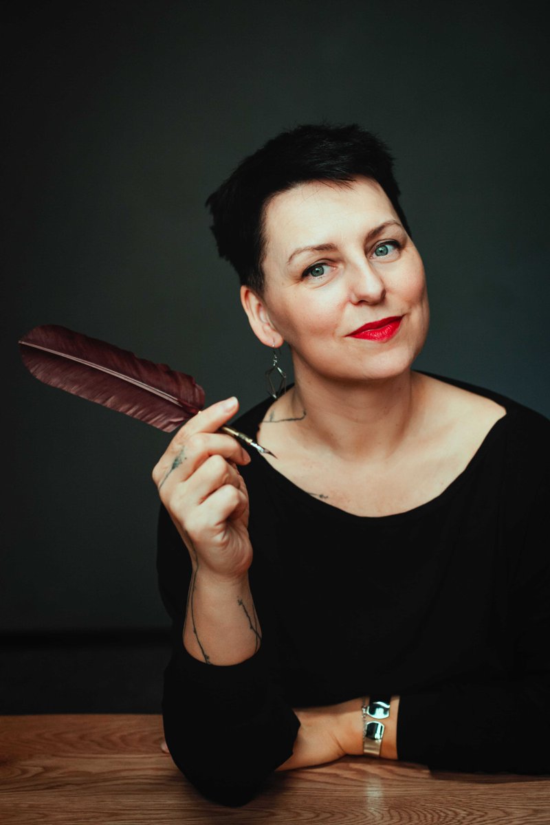 Jan Melvil pub. tweet media