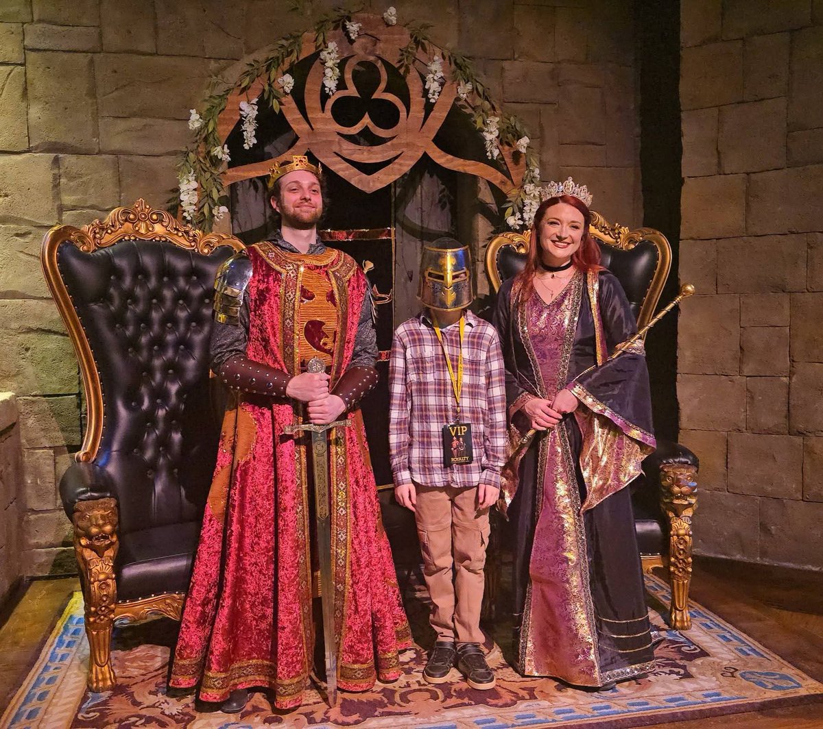 ʟᴜᴄᴋʏ tweet media