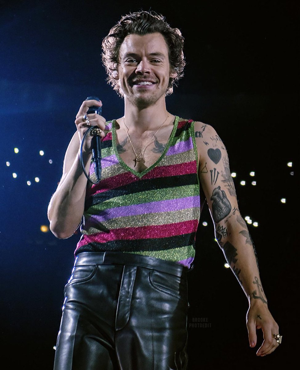 Harry’s Dimple Bot 🪩 tweet media