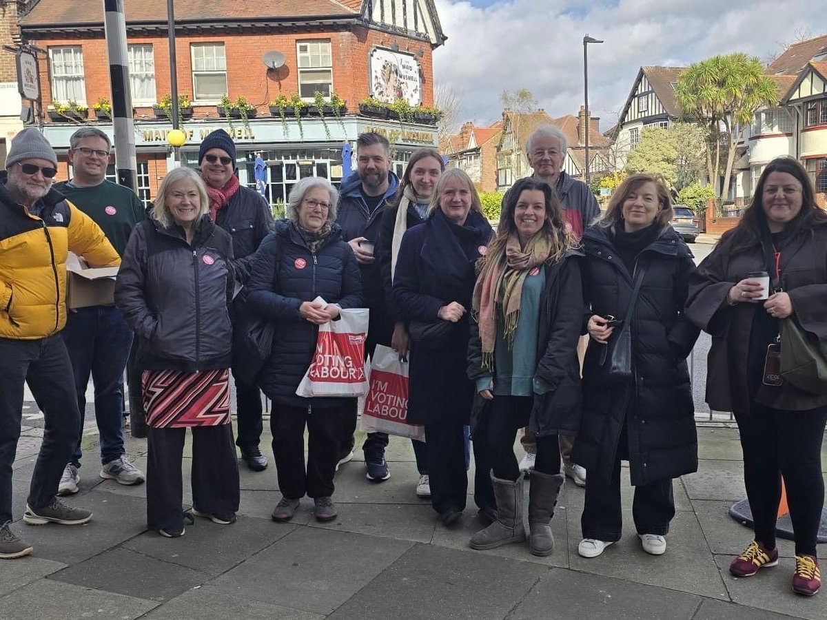 JoanneMcCartney's tweet photo. Good conversations in #AlexandraPark  ward today with @HaringeyLabour! 

✅1300+ council homes built
✅Outstanding Children's Services
✅Invested £18.5m into our parks and play areas

👇Now for the next step
https://t.co/CPCyNfCSYh…🌹 https://t.co/taL3MKbTqZ