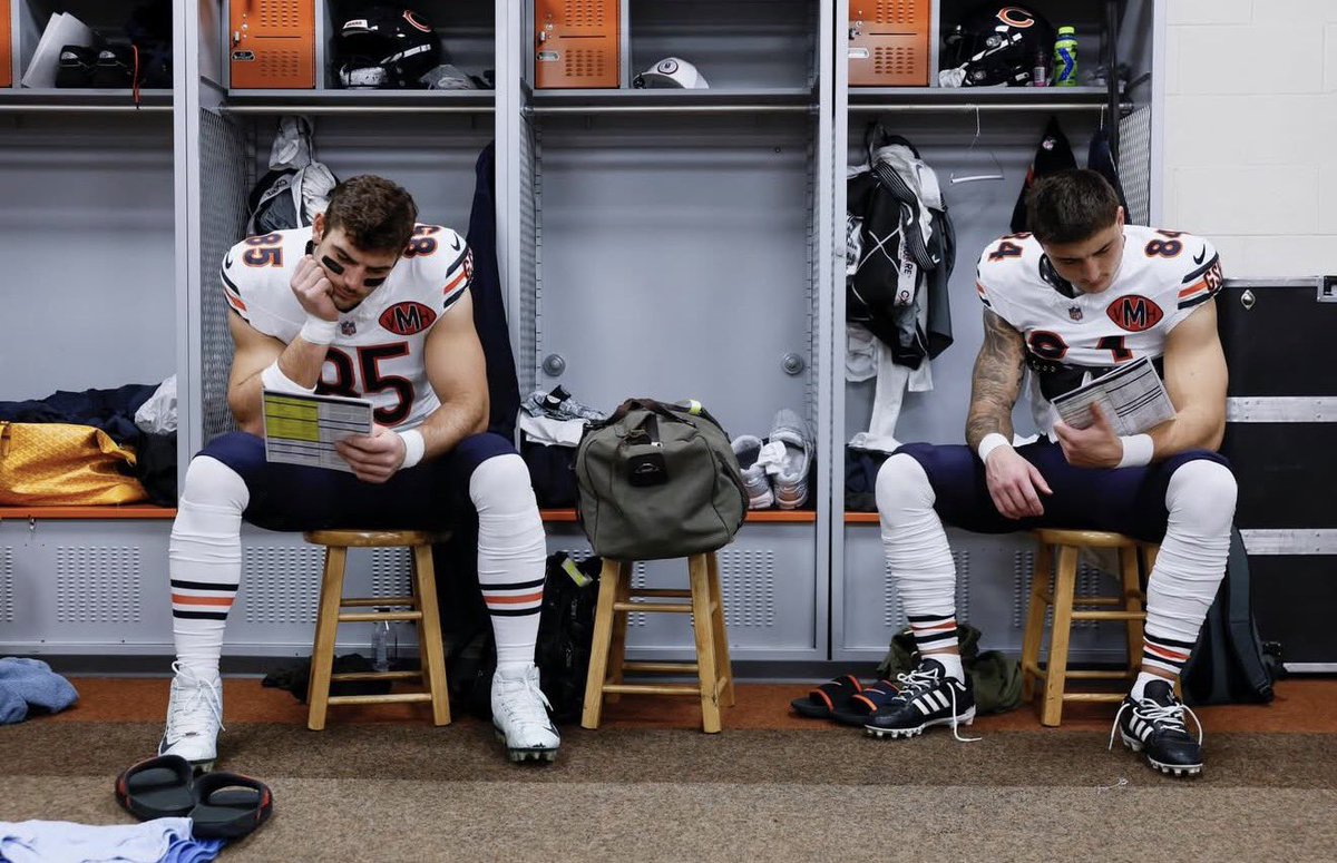 SleeperBears's tweet photo. Crazy we have two TE1’s on our team🥹 https://t.co/2O5CeinizW