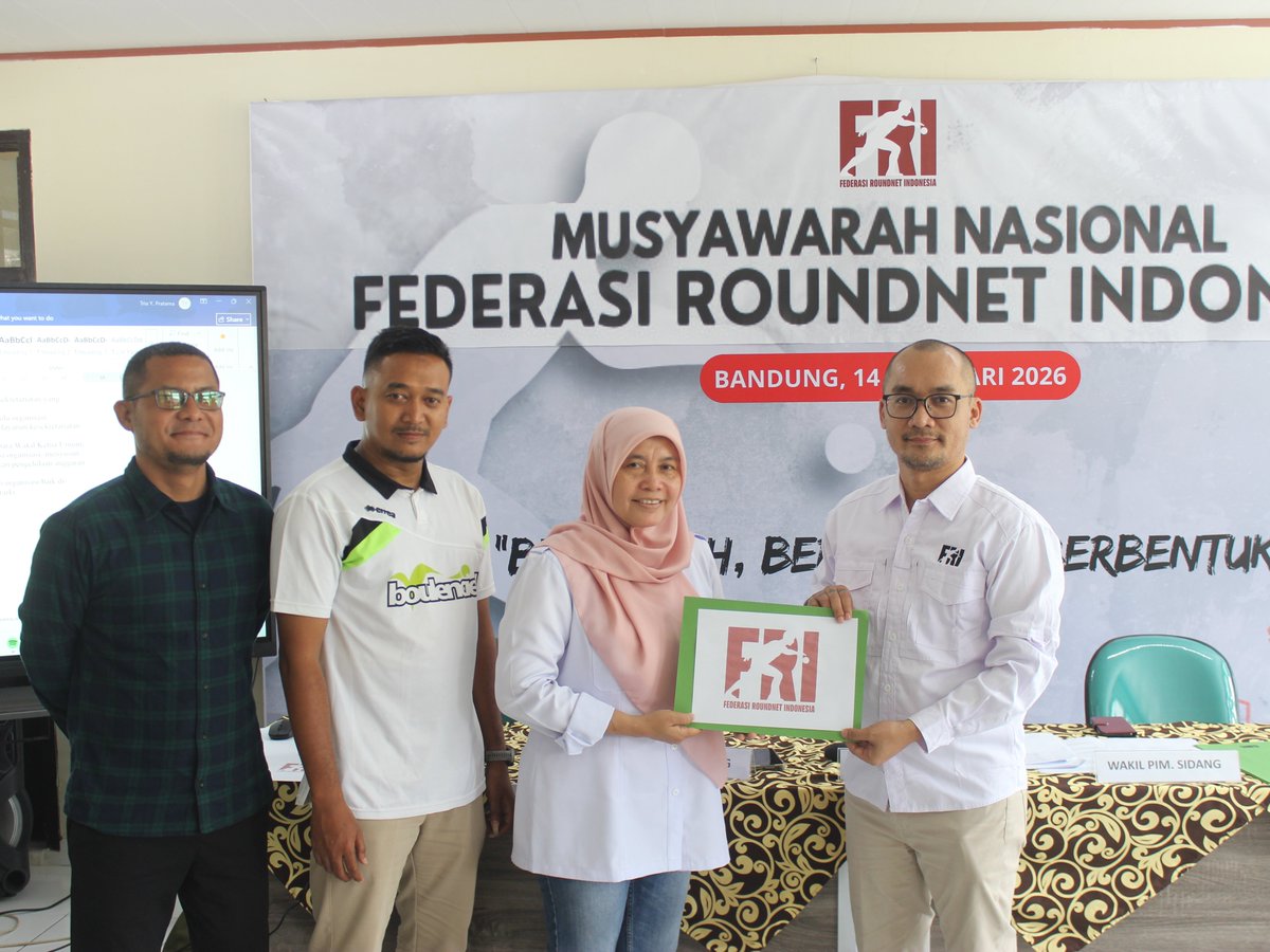 roundnetindo's tweet photo. 3. Dalam sambutannya sebagai Ketua Umum, Genta Fajar memprioritaskan proses menuju pendaftaran menjadi anggota Koni. #roundnetindonesia #federasiroundnetindonesia #roundnet https://t.co/slw5smkoCX