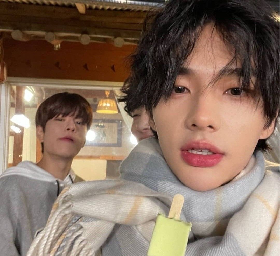 seungjin headquarters tweet media