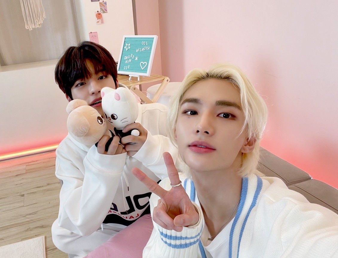 seungjin headquarters tweet media