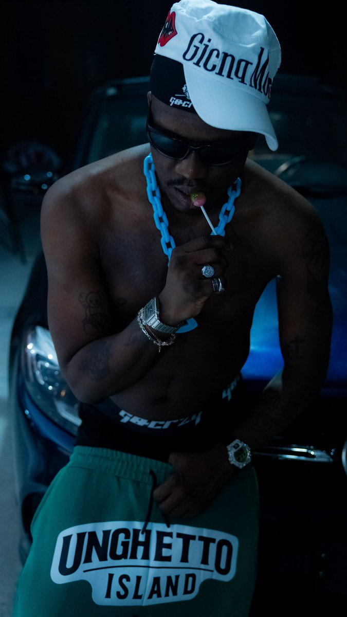 Laimeonly's tweet photo. W2TV out 23rd 🌴🧏🏾‍♂️ https://t.co/0o2p4zsVm2
