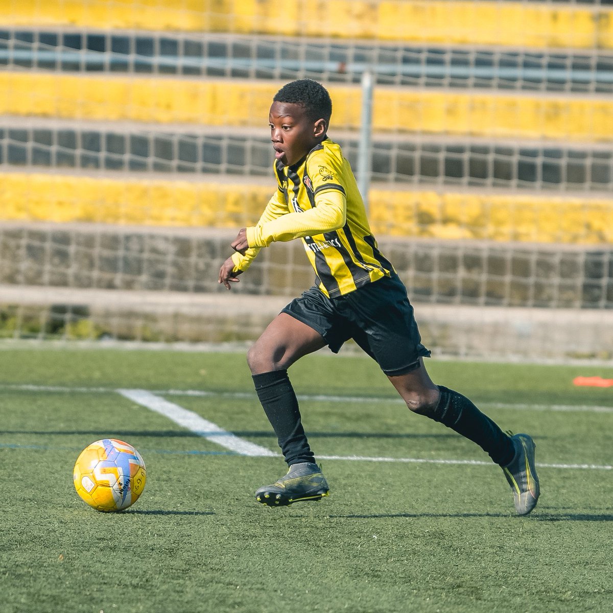 CE Mataró tweet media