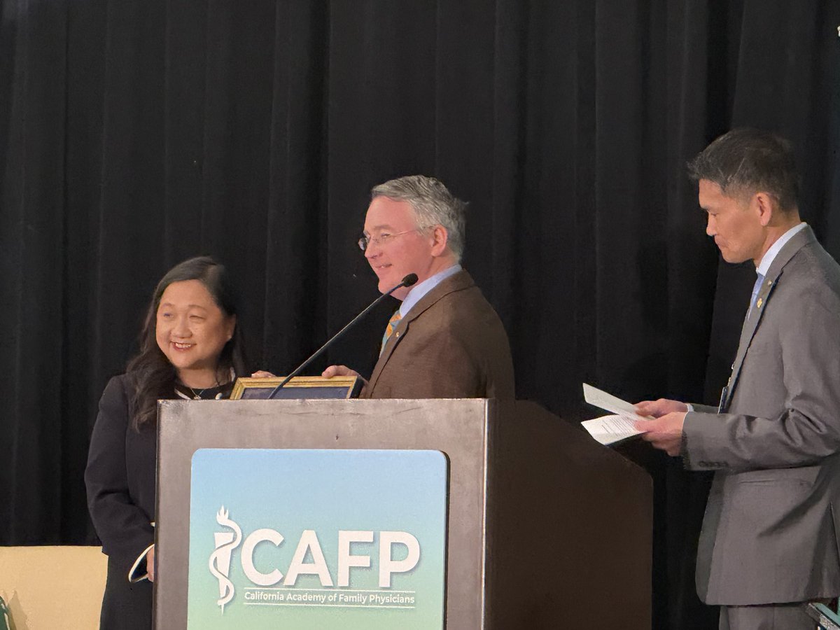 JackChouMD's tweet photo. Congratulations to newly installed @cafp_familydocs Prez @KimYuMD by @aafp Speaker @RussellKohl and thank you Dr. Fatch Chung for your service to improving the lives of Californians #CAFPAMAM https://t.co/0s2YzOp3Y7