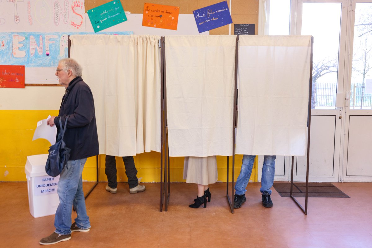 VilledeVanves's tweet photo. 🗳️ 1er tour des élections municipales 2026
Le taux de participation à 20h à Vanves est de 60,69%. 
➕d'infos, taux de participation par bureau de vote et résultats : https://t.co/BFSAv9wbjV https://t.co/lUWuTlBdhy