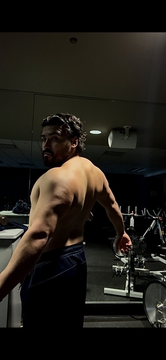 quaddaddy1's tweet photo. Finished my workout time to do cardio at home😉 #viral https://t.co/kCQfstUbe6