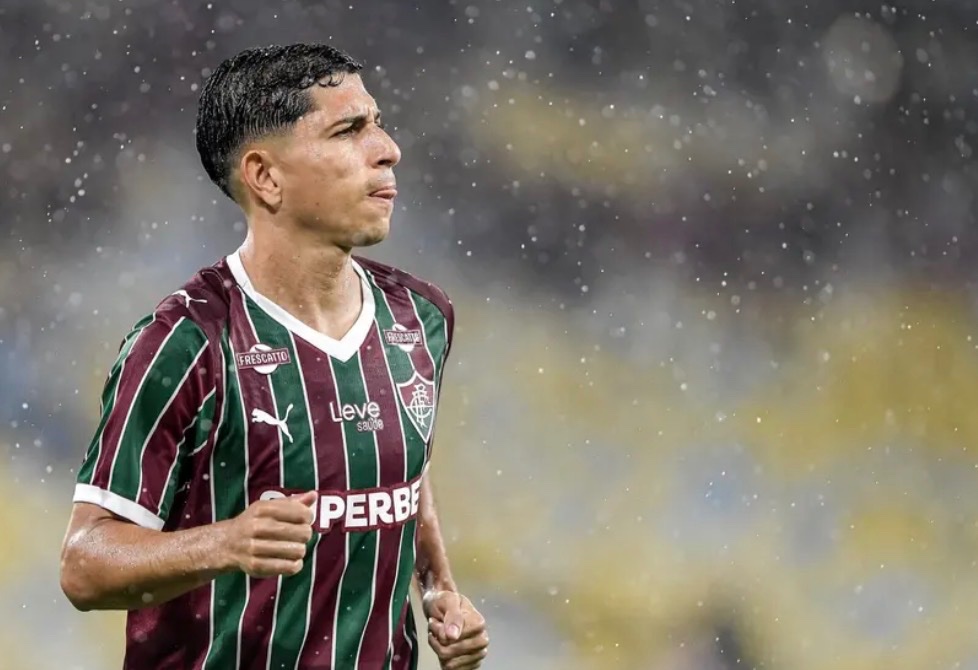 2 gols do Fluminense

2 assistências na conta dele.

Que jogador foda, Eu te amo Savaliso.