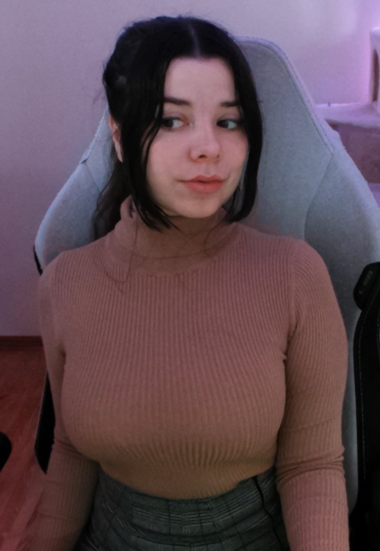 SilverLarkGaming tweet media