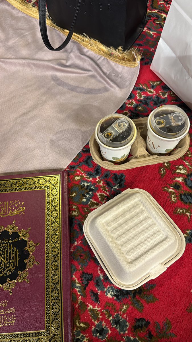 A_ii21's tweet photo. تفاصيل ليلة 27 
نسئل الله القبول والتيسير ولا يجعلنا من الخاسرين 😣😭🌙 https://t.co/HA8RfbytSp