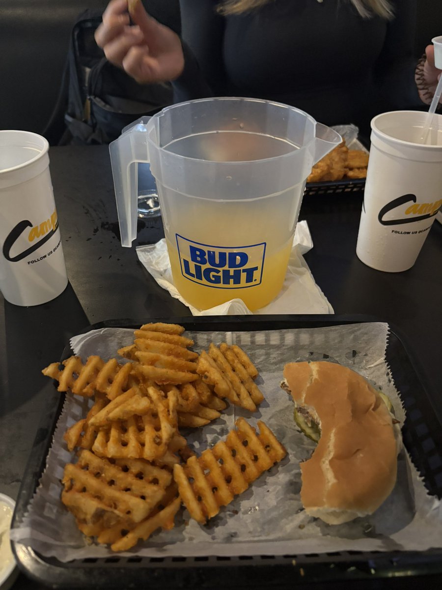 ChozenCpa's tweet photo. Wife is studying for her machine design engineering exam across from me and it’s killing my buzz. Hopefully this $2 burger and $1 fries will rescue me. #B12Confessions https://t.co/IISf16qjFH