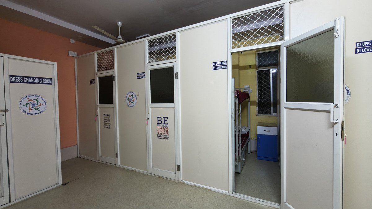 Vigneshwar_Ch's tweet photo. The dormitory beds are suffocating. Paid for a Deluxe room, got dust and spider webs. IRCTC needs to inspect its contractors immediately! 
With this experience I learnt that one shouldn't trust IRCTC services without personal checking. (2/2) https://t.co/bBsU6X29jk