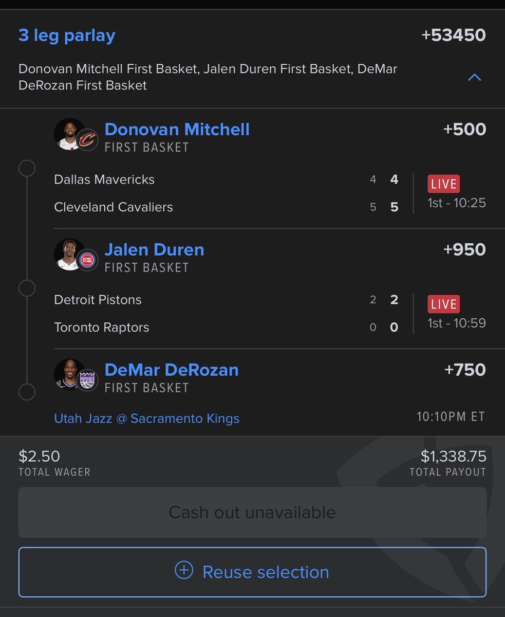 LilGilTrill's tweet photo. D.Mitch &amp; Duren ✅✅… CMON DEROZAN! https://t.co/1yiLqNLkEM